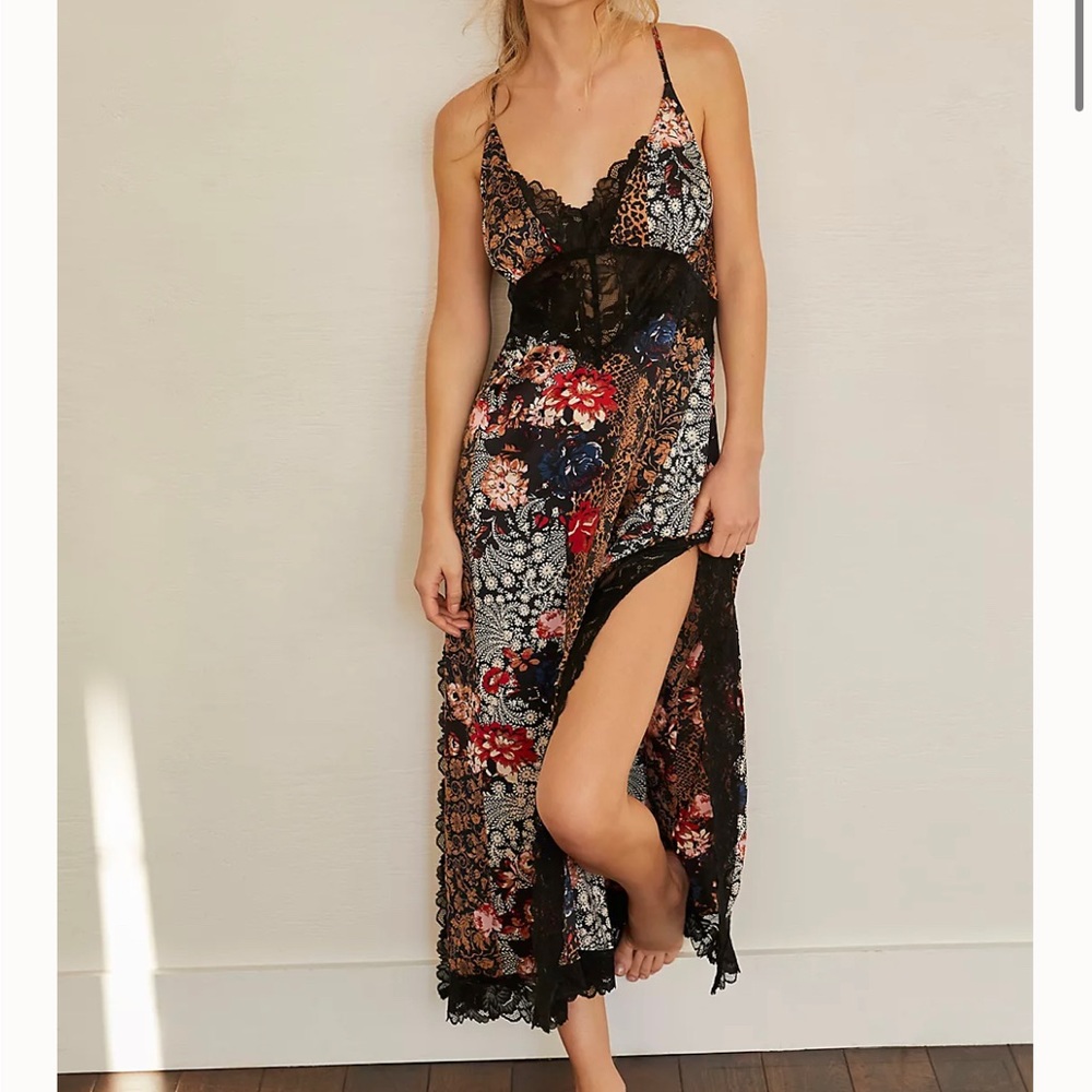 Free People Right Now Black Lace Floral Midi Slip Dress BRAND NEW WITH TAGS